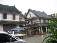 angekommen in luang prabang (endlich mal regen...:-)